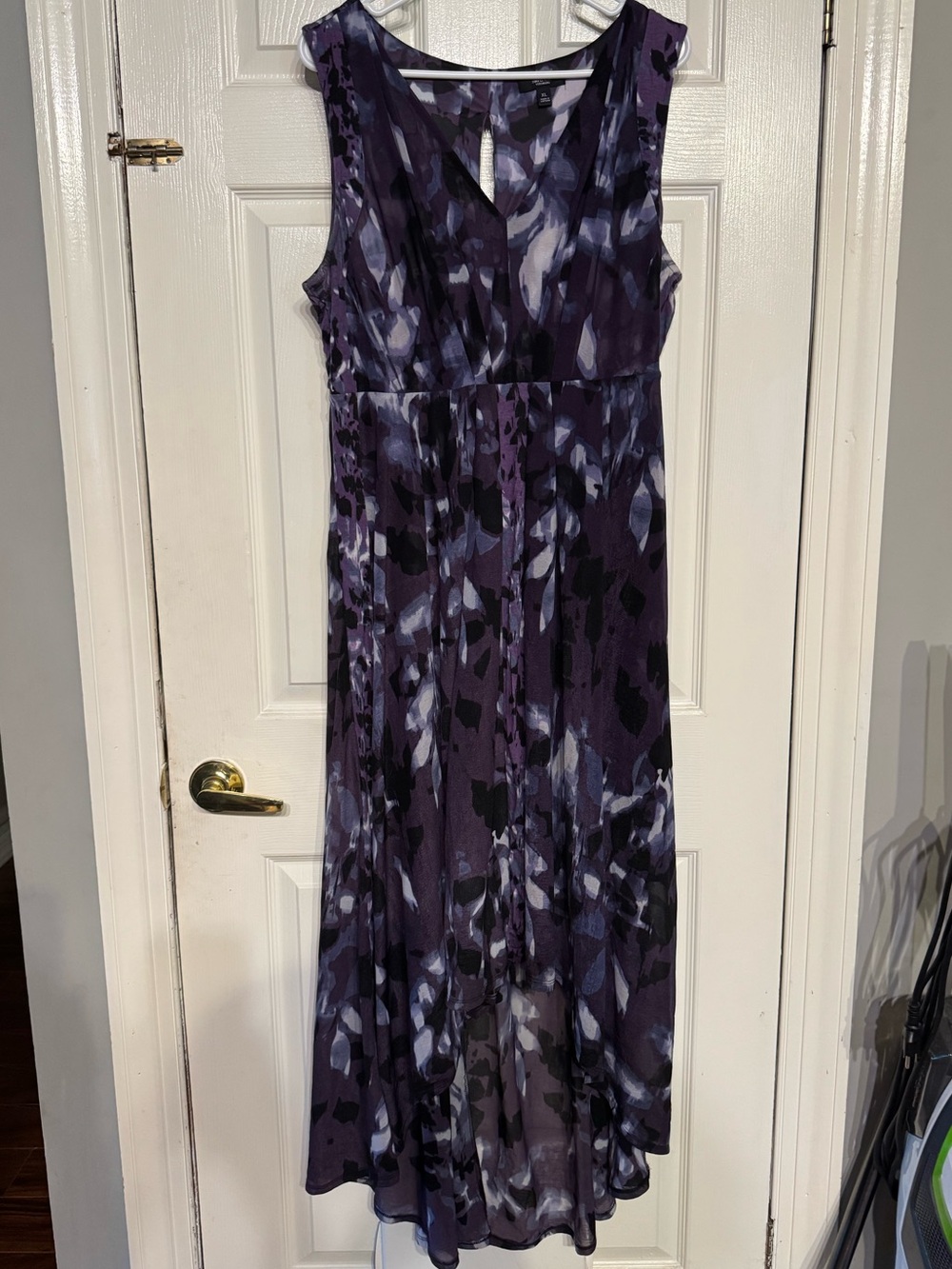 Simply Vera Vera Wang Purple Abstract V‑Neck Maxi Dress